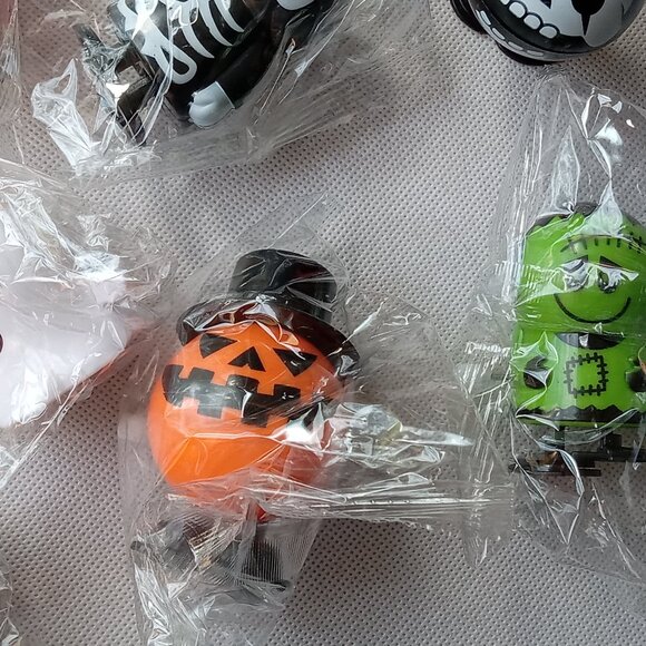 11 New Halloween Windup Toys, Witch, Pumpkin, Skeleton, Vampire & More! - Picture 7 of 9